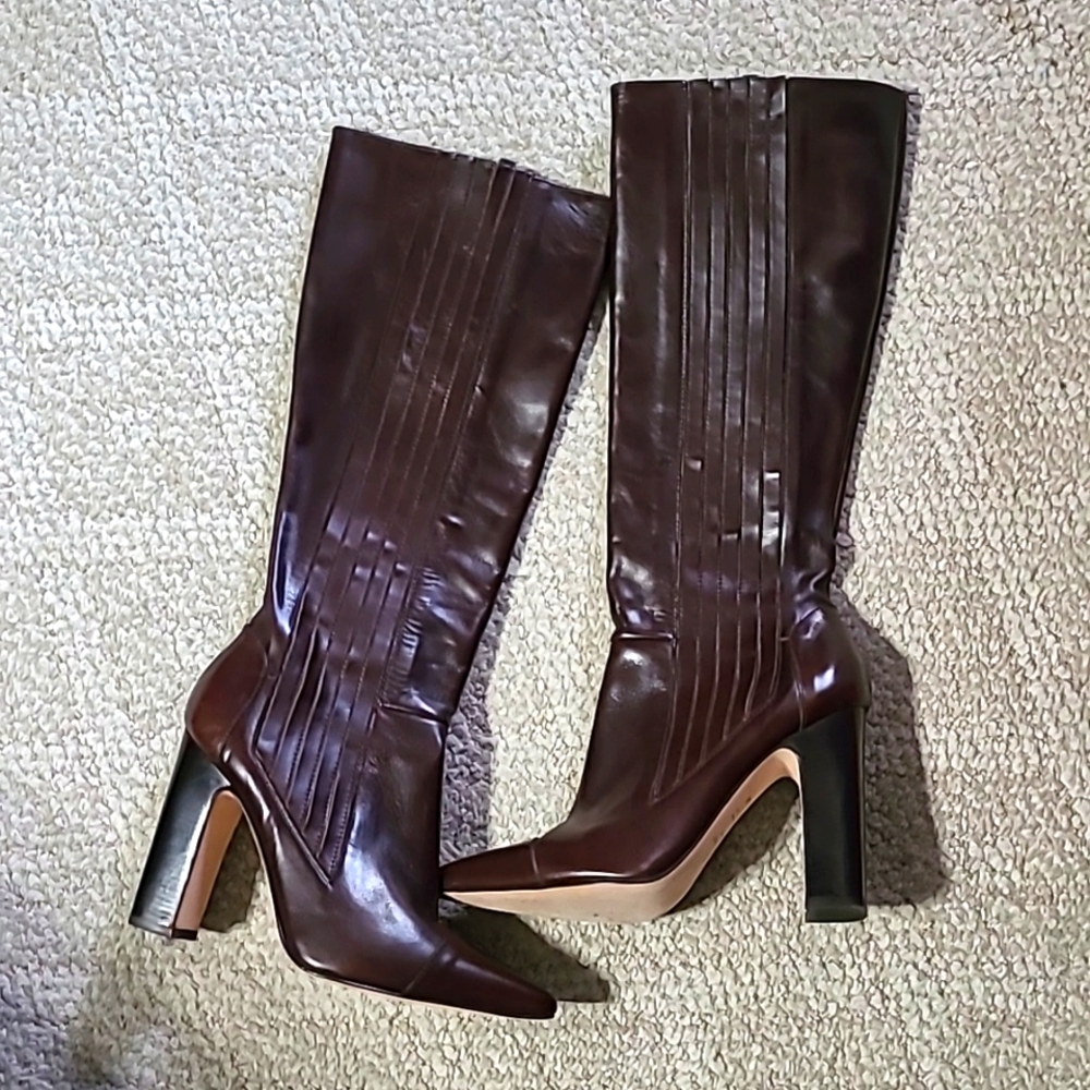 Heeled boots